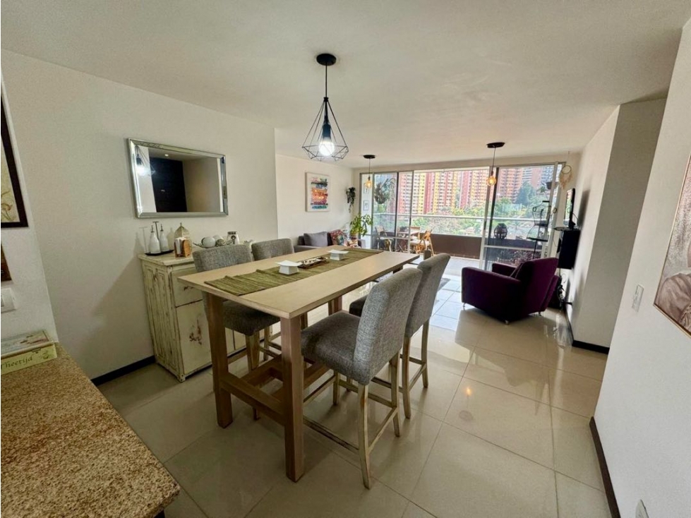 EXCELENTE APARTAMENTO EN VENTA EN EL POBLADO TRANSVERSAL INFERIOR — foto 5