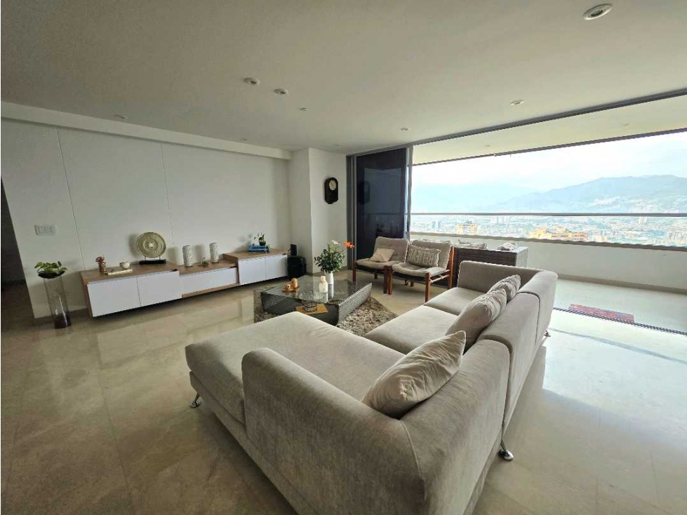 EXCELENTE APARTAMENTO EN VENTA EN ENVIGADO LOMA LOS MESA — foto 2