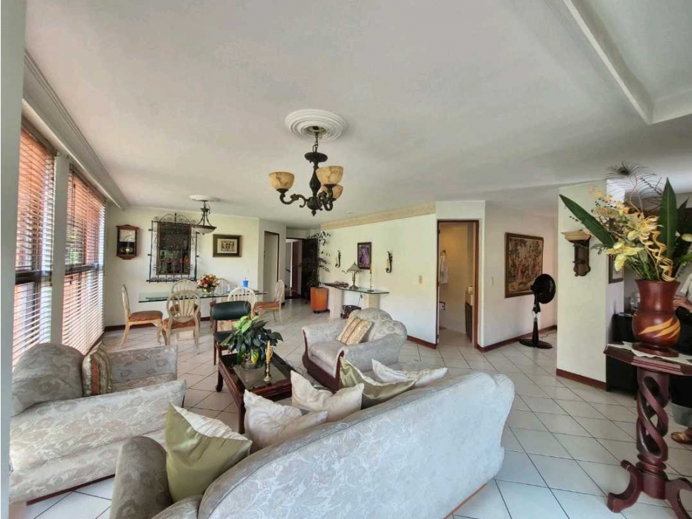 Excelente Apartamento en venta.El Poblado. Cerca a Oviedo. — foto 4