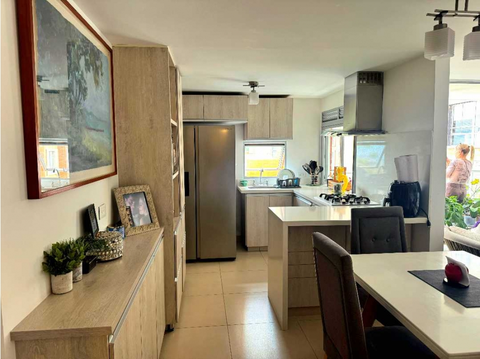 EXCELENTE APARTAMENTO EN VENTA ENVIGADO LOMA DE LAS BRUJAS — foto 4