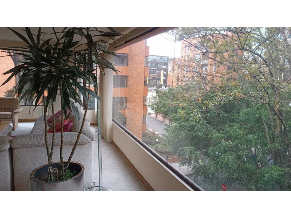 EXCELENTE APARTAMENTO EXTERIOR EN VENTA CHICO — foto 2