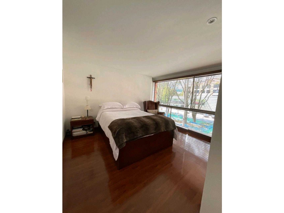EXCELENTE APARTAMENTO EXTERIOR DUPLEX EN VENTA CHICO PARQUE 93 — foto 6