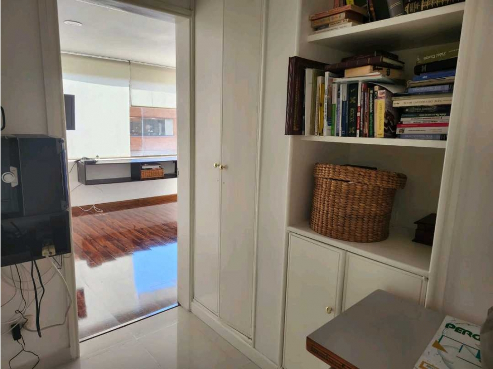 EXCELENTE APARTAMENTO EXTERIOR TOTALMENTE REMODELADO EN VENTA CHICO — foto 6