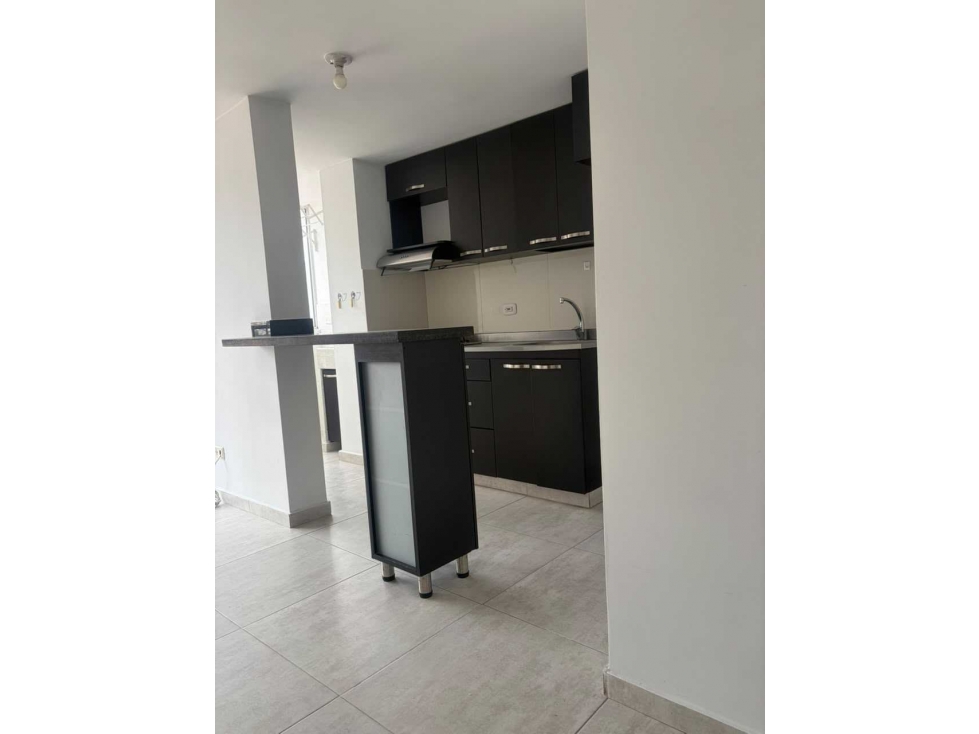 Excelente apartamento Sabaneta cerca al euro y al metro — foto 2