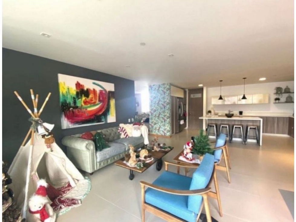 EXCELENTE APARTAMENTO SUPER AMPLIO EN ENVIGDO SECTOR EL ESMERALDAL — foto 3