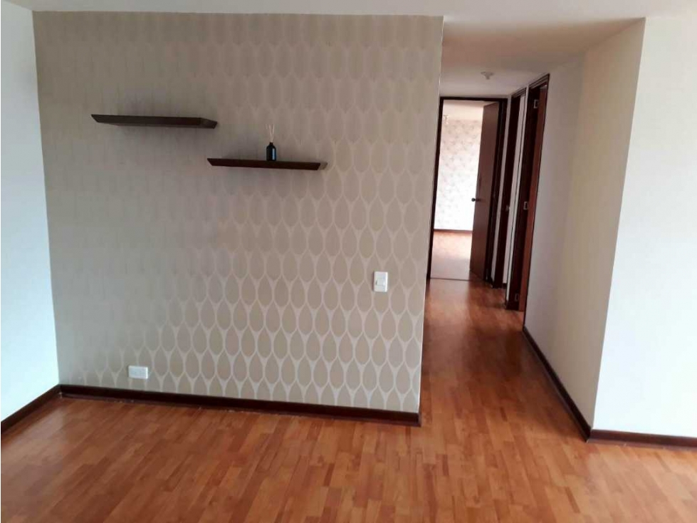 EXCELENTE APARTAMENTO VENTA EN EL POBLADO CASTROPOL — foto 6