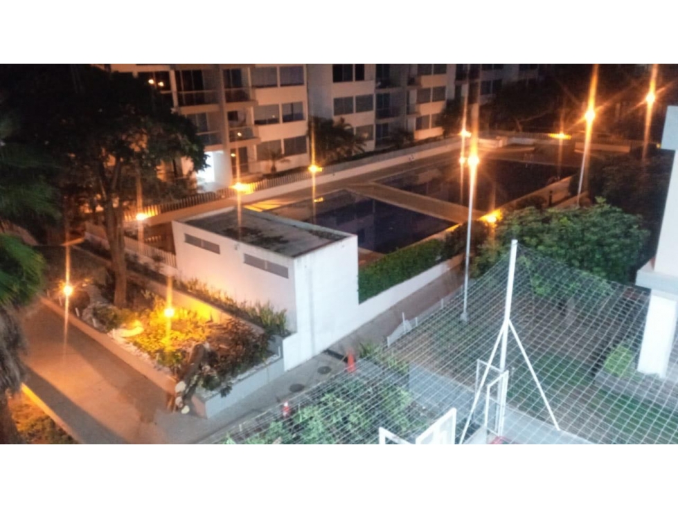LINDO APARTAMENTO LADO SOMBRA EN VENTA EN MIRAMAR PLANO — foto 2
