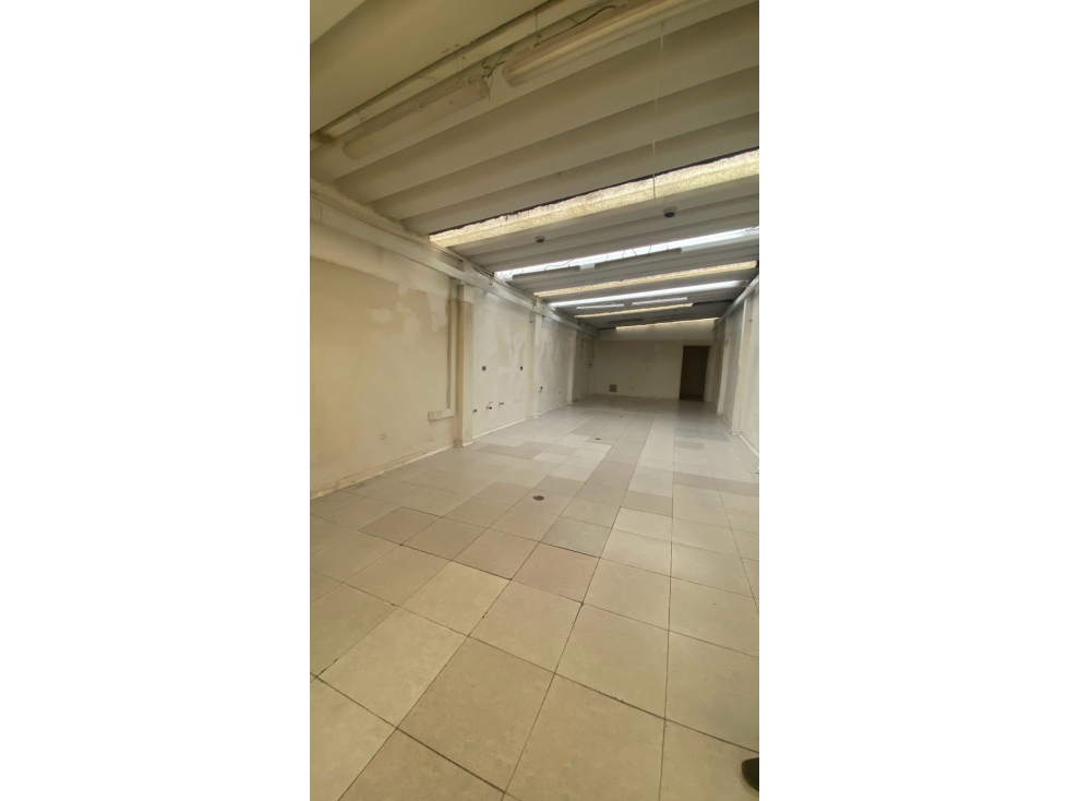 Excelente Bodega 200m2 en venta en sector NQS x calle 63 ROSARIO