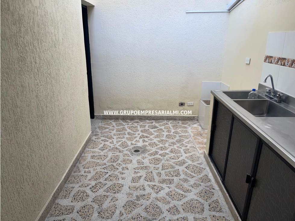 EXCELENTE CASA COMERCIAL EN ARRIENDO - SECTOR LAURELES COD: 32531 — foto 5