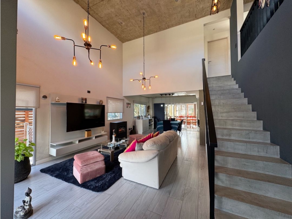 Excelente casa en barrio Los Paraisos — foto 3