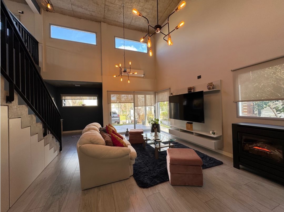 Excelente casa en barrio Los Paraisos — foto 6