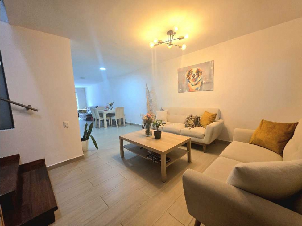 EXCELENTE CASA EN VENTA EN ENVIGADO CUMBRES