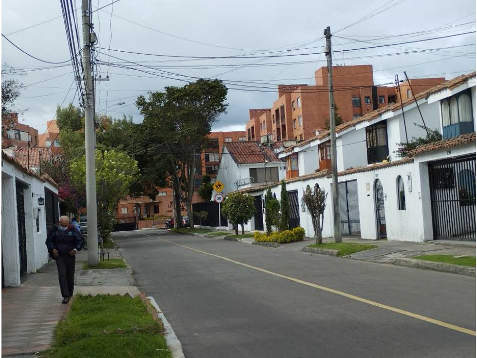 CASA EN VENTA EN NIZA EXCELENTES ESPACIOS — foto 3