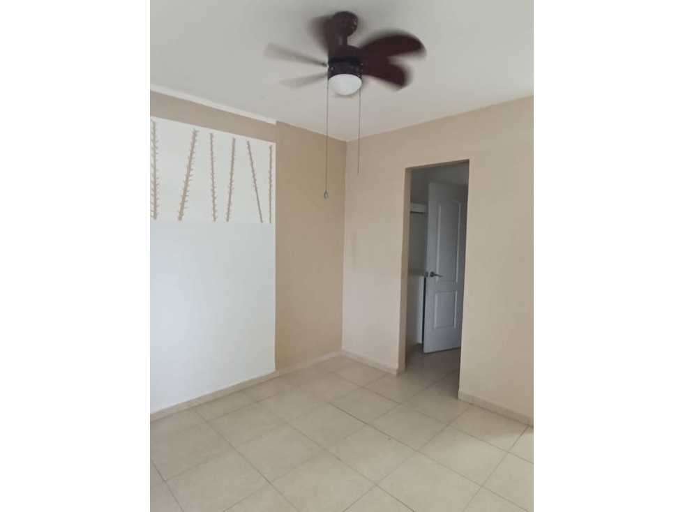 Excelente casa en venta ubicada en Barrio Colon. (AM) - 3