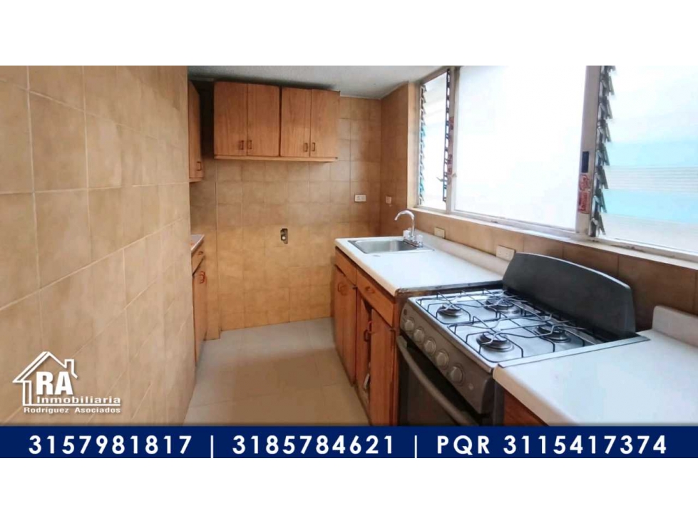 EXCELENTE DUPLEX EN VENTA EN EL BARRIO PASTRANITA II, Bogotá. — foto 3