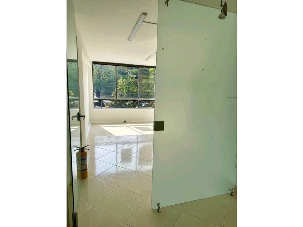 EXCELENTE OFICINA EN VENTA BELEN LA MOTA MEDELLÍN