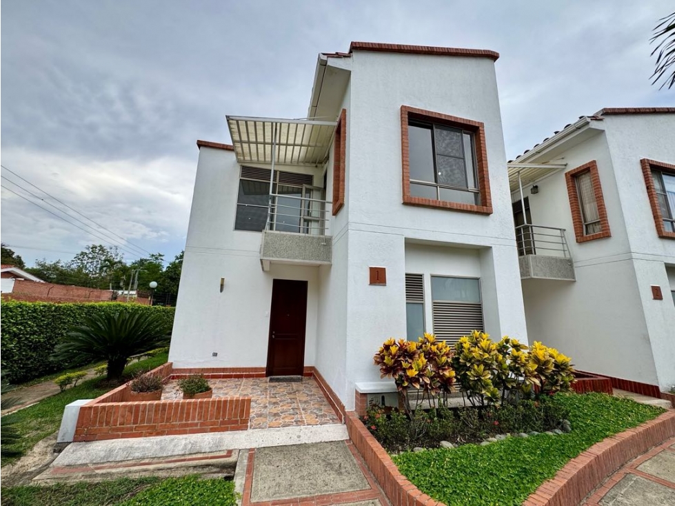 OPORTUNIDAD DE INVERSIÓN CASA EN VENTA EN PANCE 3 NIVELES(JP) - 1