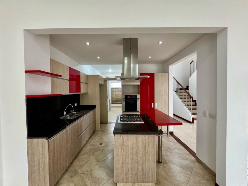 OPORTUNIDAD DE INVERSIÓN CASA EN VENTA EN PANCE 3 NIVELES(JP) - 4