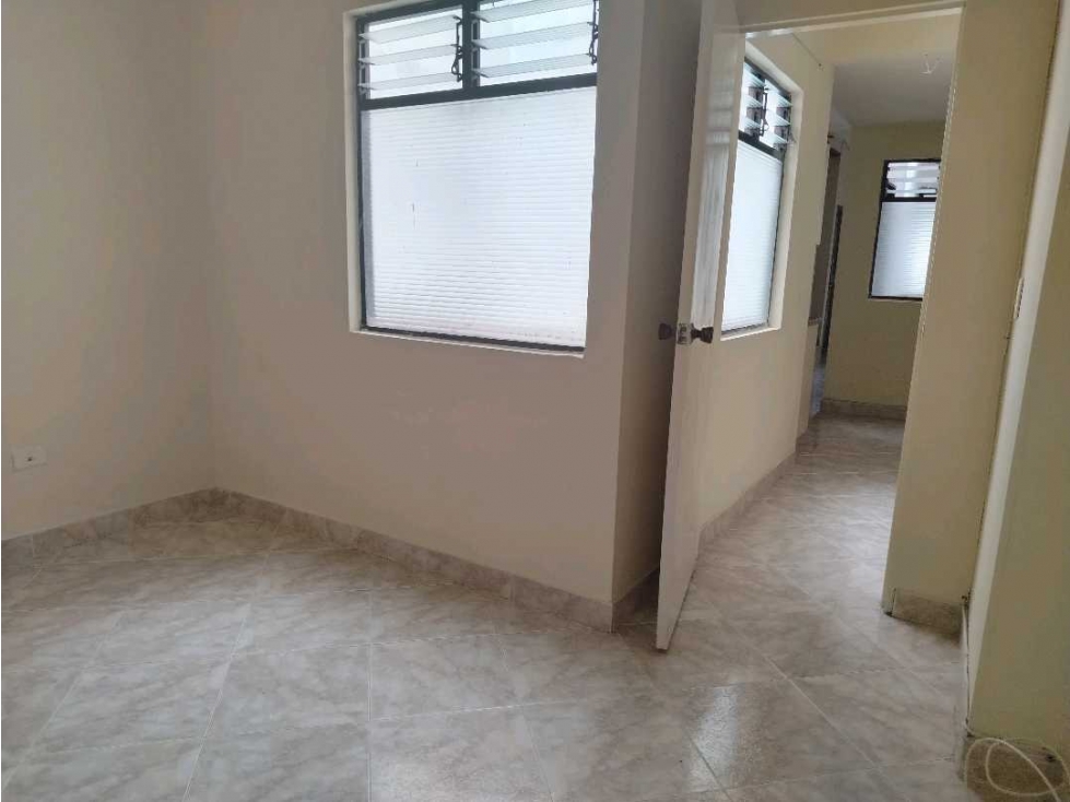 VENTA APTO 2 CUADRAS PARQUE FLORESTA CON TERRAZA 3 ALC 3 SOLO CONTADO — foto 6