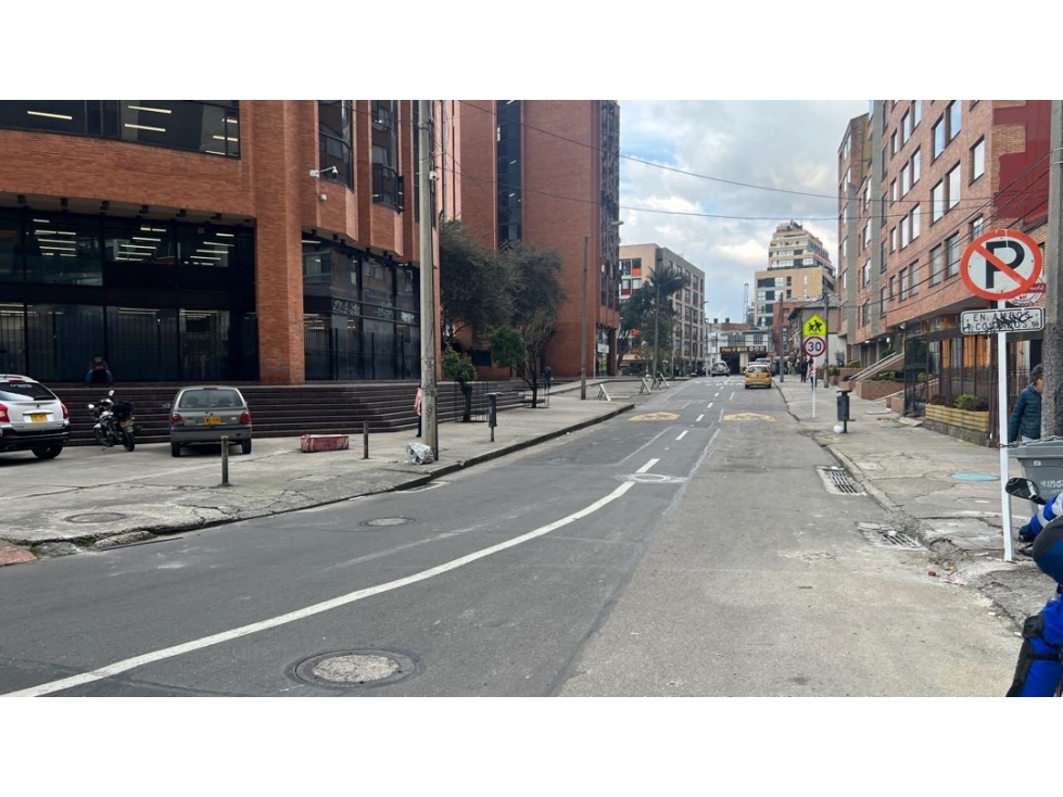 Edificios Contiguos de Oficinas en Venta - Chapinero — foto 5