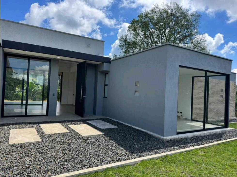 Exclusiva Casa Campestre en Circasia Cerca a la Autopista del Café