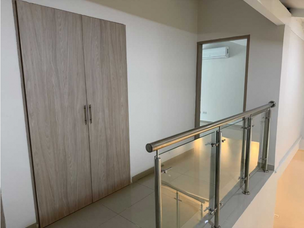 ¡Exclusiva Casa de Gran Formato en el CorazÃ³n de Altos del Prado! — foto 6