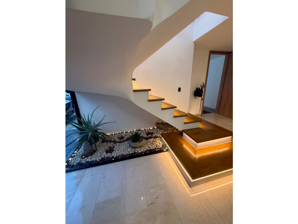 EXCLUSIVA CASA EN CONDOMINIO CON UBICACIÓN PRIVILEGIADA EN SABANETA. — foto 5