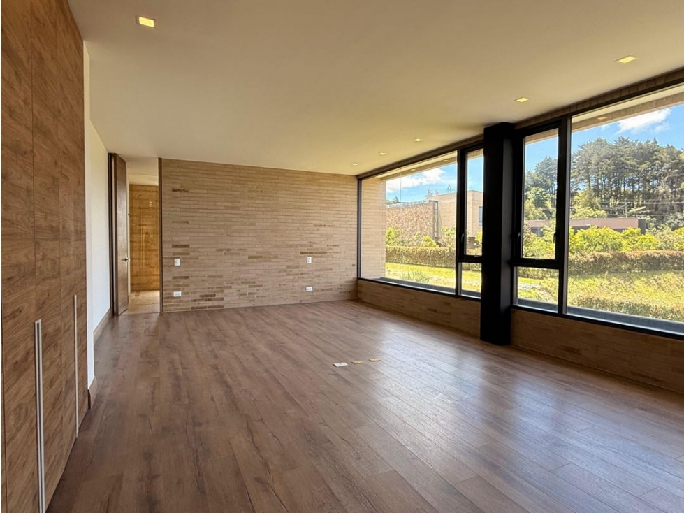 EXCLUSIVA CASA EN EL ALTO DE LAS PALMAS — foto 2