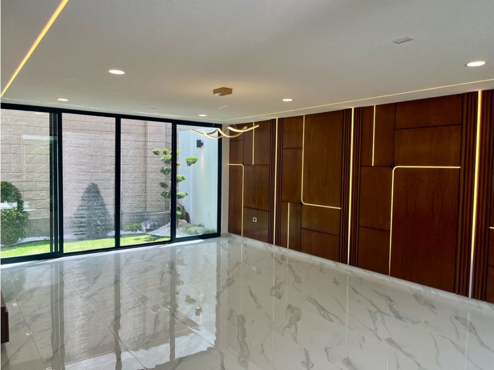 Exclusiva casa en esquina en venta en Lomas de Angelópolis — foto 4