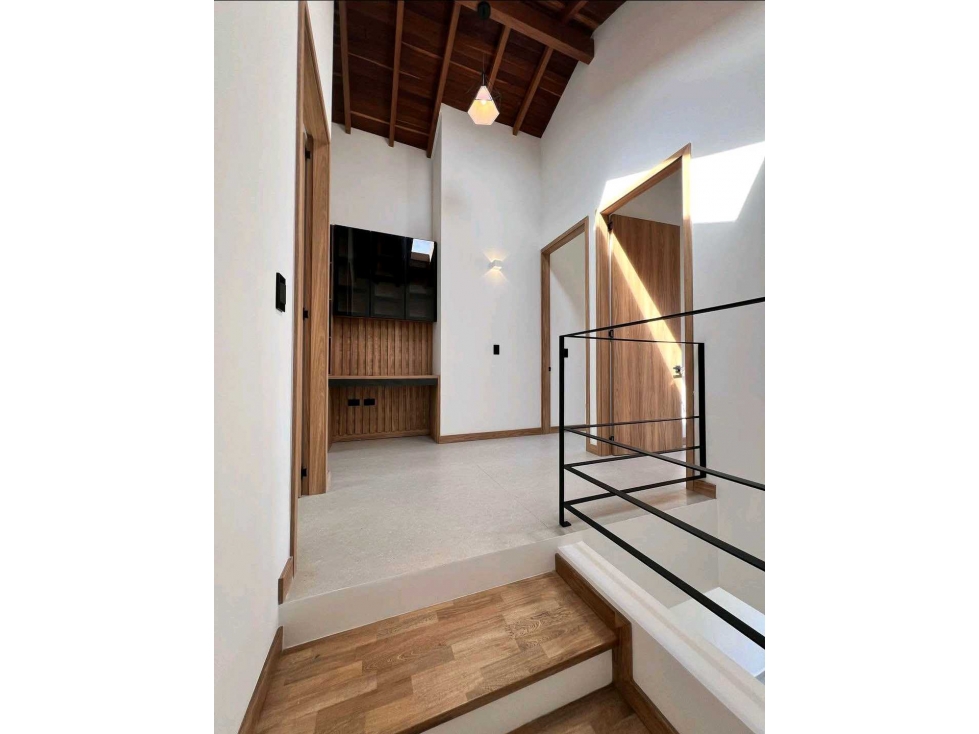 ExCLUSIVA CASA EN UNIDAD CERRADA DE LA CEJA EN VENTA — foto 6