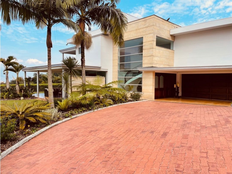 EXCLUSIVA CASA EN VENTA. ALTO DE PALMAS — foto 3