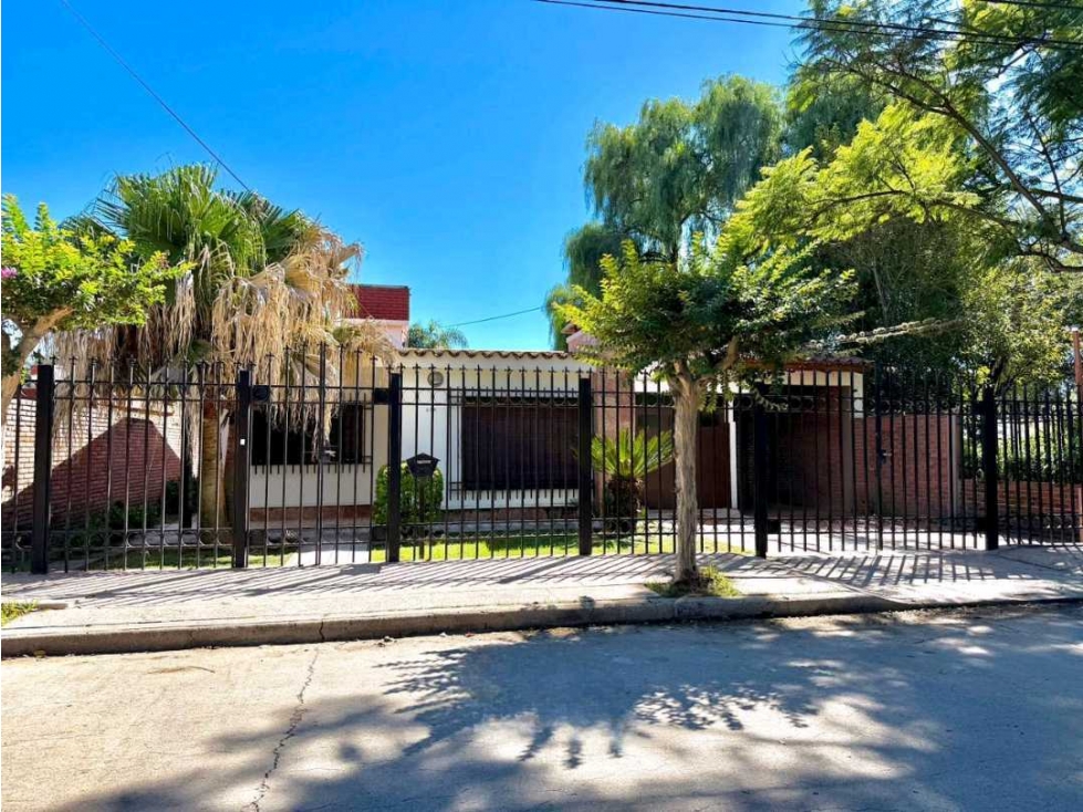 EXCLUSIVA CASA EN VENTA BARRIO SOL Y LAGO | VILLA CARLOS PAZUbicad - 5