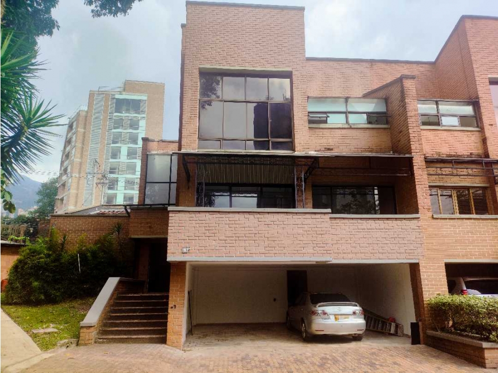 Exclusiva Casa en Venta en El Poblado