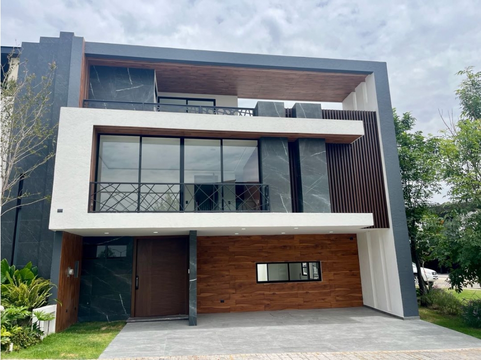 Exclusiva Casa en venta en Lomas de Angelópolis junto área verde - 2