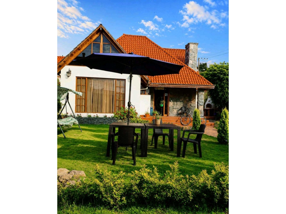 ¡EXCLUSIVA CASA EN VENTA EN OTAVALO SECTOR MONSERRAT! - 1