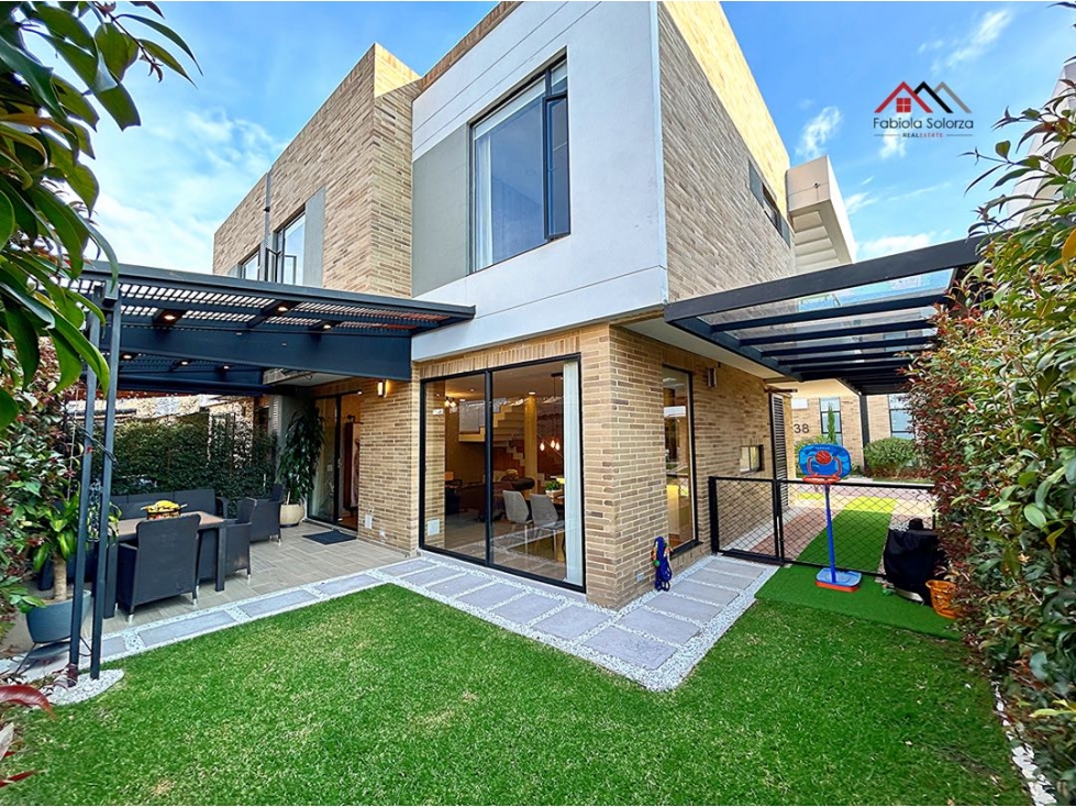 EXCLUSIVA CASA EN VENTA EN.LA SABANA CHÍA