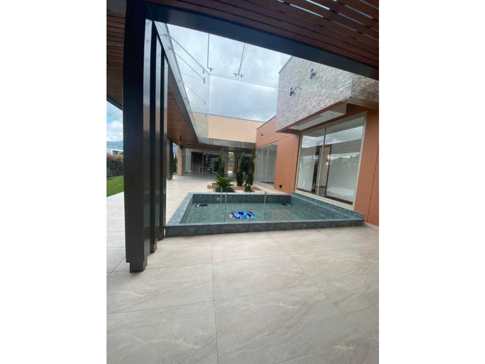 Exclusiva casa en venta sector milla de oro Llanogrande - 3