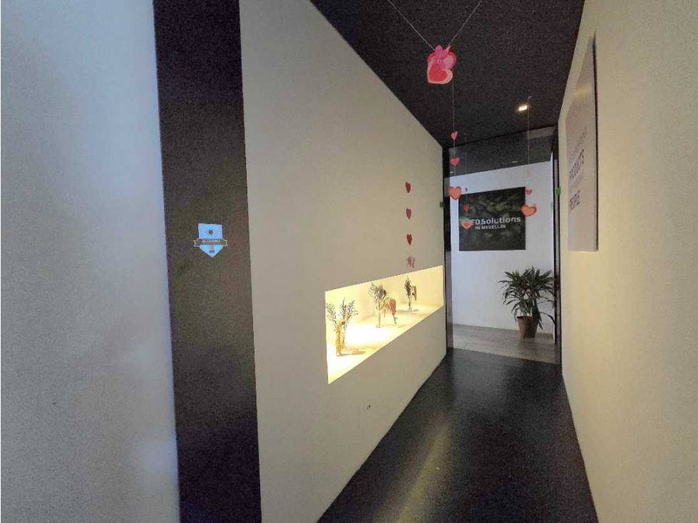 Exclusiva Oficina en Venta. Transversal Inferior El Poblado 367.32 m2 — foto 2