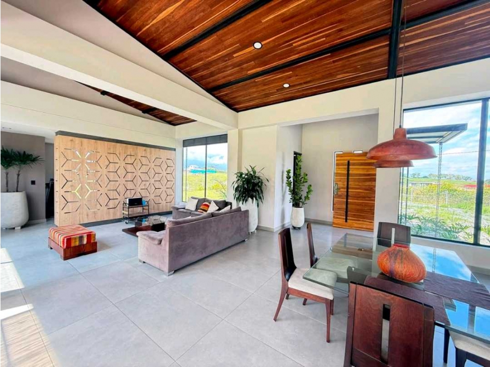 Exclusiva Residencia Campestre en Venta | Circasia - Quindío