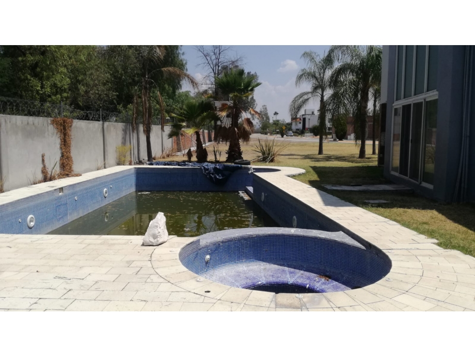 Exclusiva Residencia en Alamo Country Club, Celaya | 832m² Terreno - 4