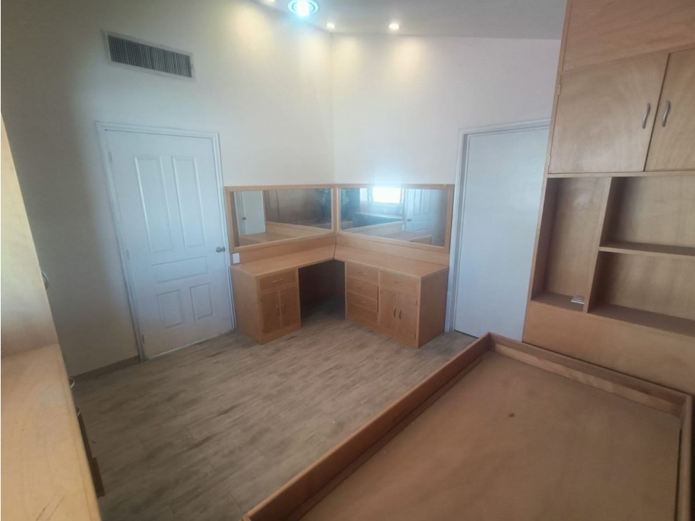 Exclusiva Residencia en El Fresno | 482m² y 5 Recámaras — foto 5