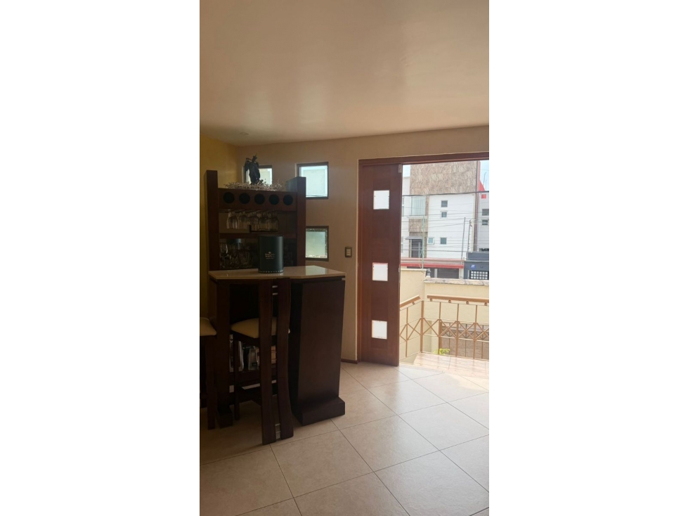 Exclusiva Residencia en Jardines de Bellavista | 300 m² y Seguridad — foto 5