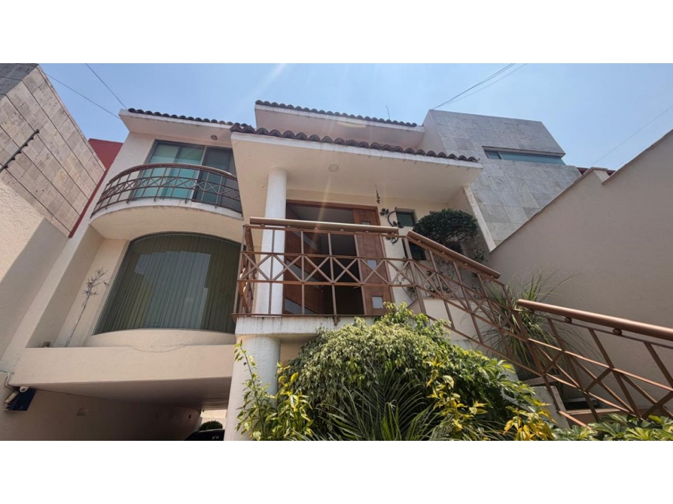 Exclusiva Residencia en Jardines de Bellavista | 300 m² y Seguridad — foto 2