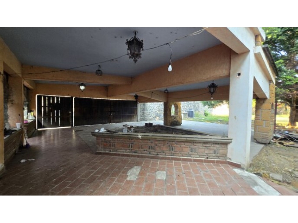 Exclusiva Residencia en Yautepec: 4 Recámaras y Amplio Jardín - 3