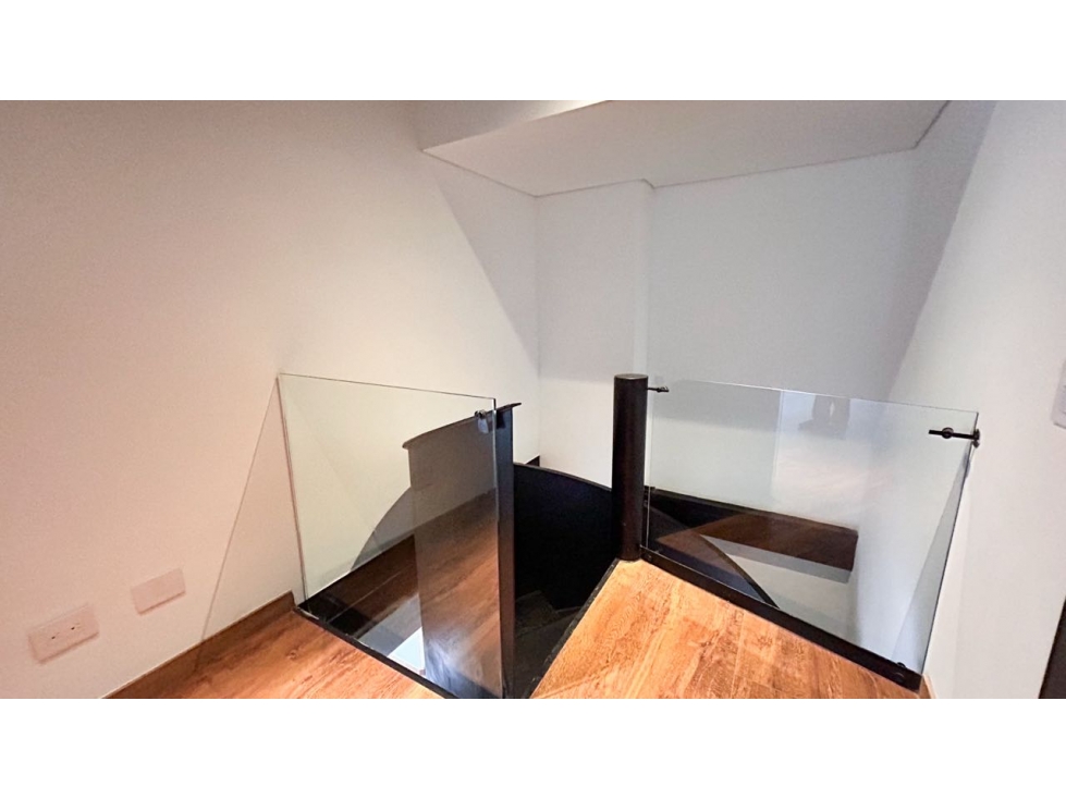EXCLUSIVO APARAESTUDIO DUPLEX CERCA A LA 10 — foto 6
