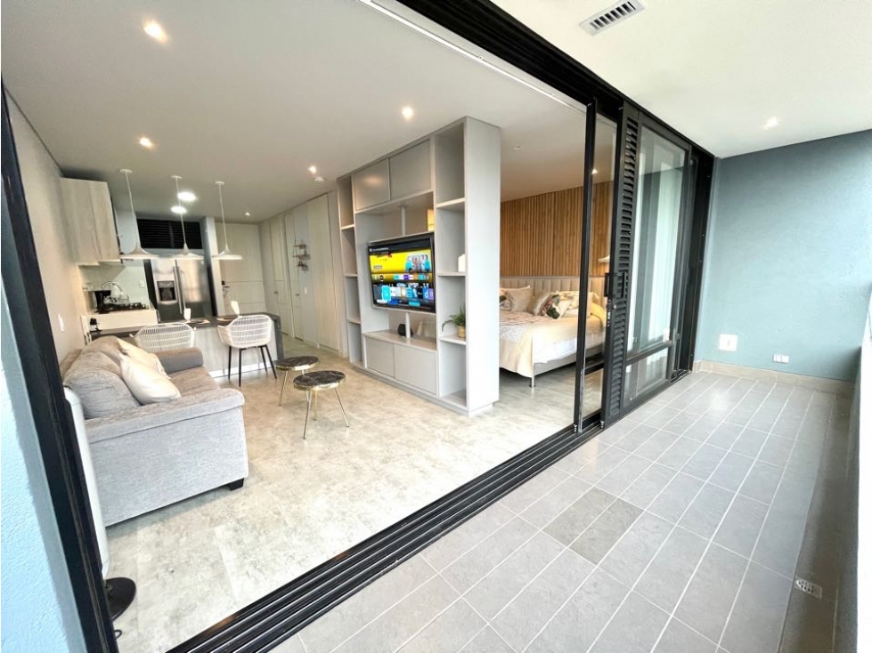 Exclusivo apartamento amoblado con gran vista, moderno sector tesoro — foto 2