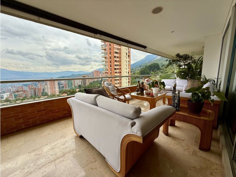 EXCLUSIVO APARTAMENTO DE GRAN FORMATO EN EL POBLADO. EL TESORO — foto 4