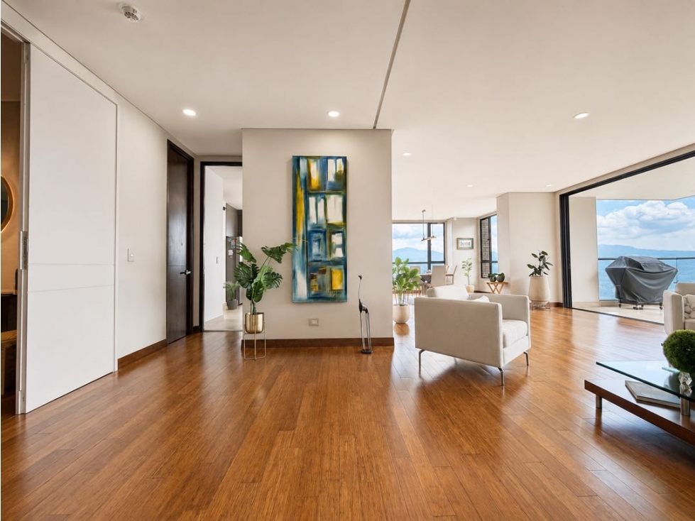 EXCLUSIVO APARTAMENTO DE GRAN FORMATO - POBLADO - LOS BALSOS — foto 4