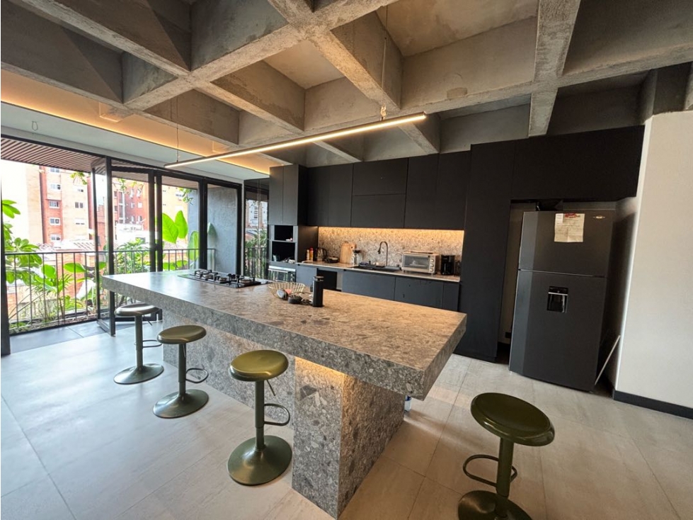 Exclusivo apartamento de lujo amoblado para arriedo en Laureles — foto 3