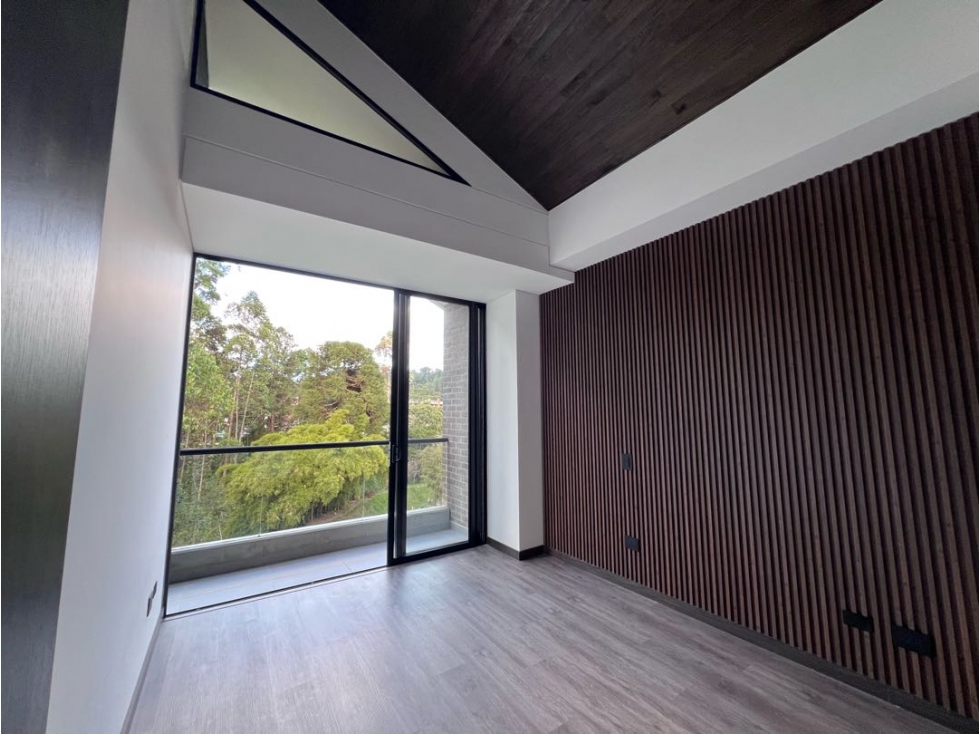 Exclusivo Apartamento Doble Altura | El Retiro — foto 3